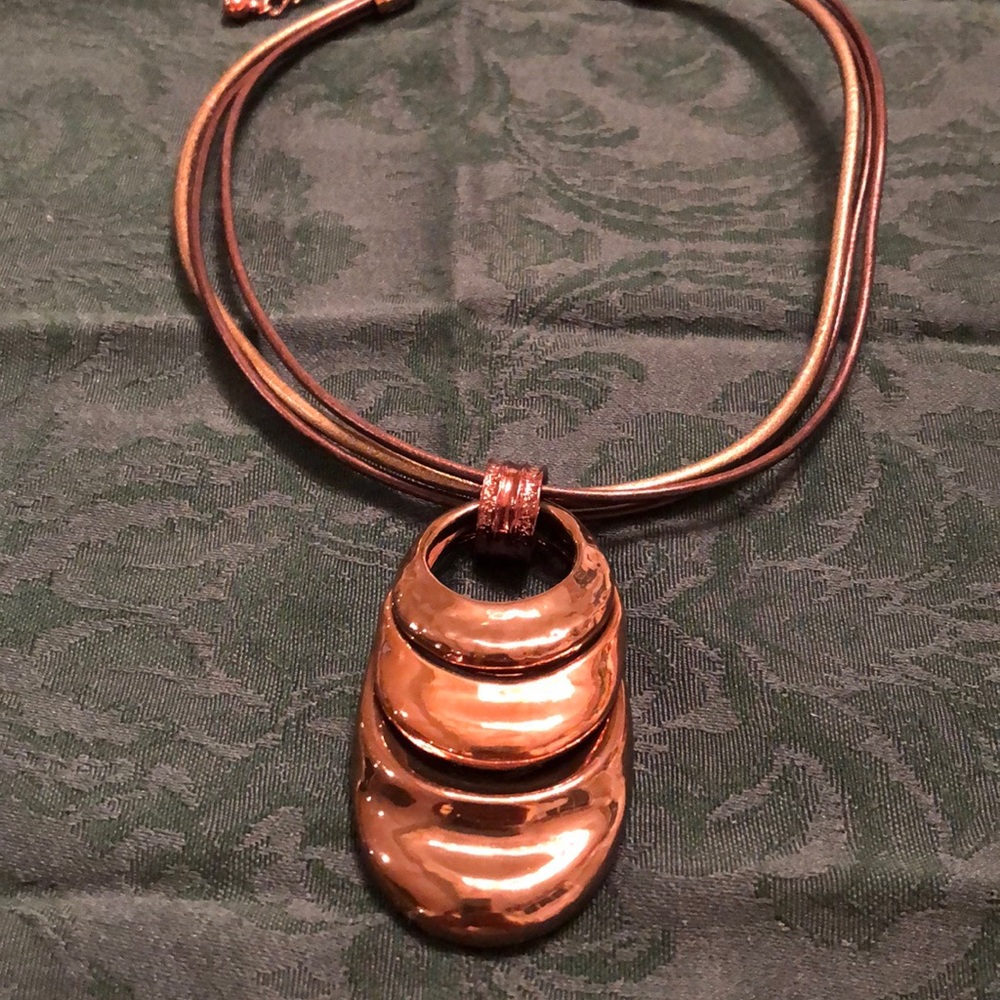🌼Chico’s Pendant Necklace🌼